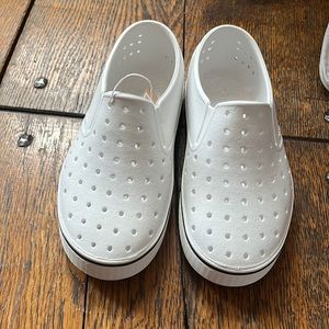 New Native unisex white Miles shoes size 13